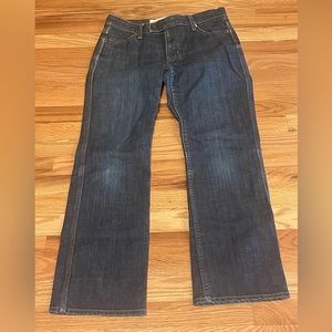 GAP Low Rise Capri Jeans - Size 6